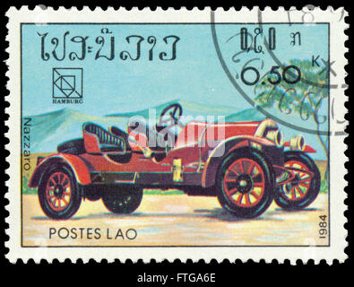 BUDAPEST, Ungarn - 18. März 2016: eine Briefmarke gedruckt in Laos zeigt Oldtimer Nazzaro, ca. 1984 Stockfoto