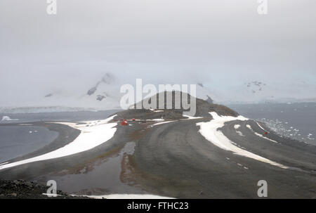 Die argentinische Camara Basis auf halb Mond Insel.  Half Moon Island, Süd-Shetland-Inseln, Antarktis. Stockfoto