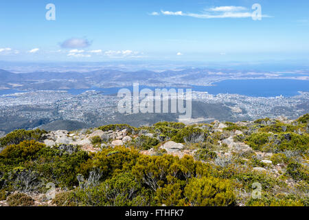 Blick auf Hobart vom Gipfel des Mount Wellington, Hobart, Tasmanien, Australien Stockfoto