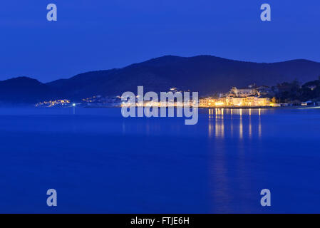 Santa Maria Castellabate ist eine kleine Stadt am Meer, Gastgeber viele Touristen im Sommer bekannt für die blaue Flagge. Stockfoto