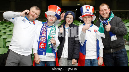 Aviva Stadion, Dublin, Irland. 29. März 2016. Internationaler Fußball freundlich Irland vs. Slowakei. Slowakei-Fans vor dem Anpfiff abgebildet. © Aktion Plus Sport/Alamy Live-Nachrichten Stockfoto