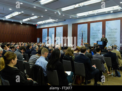 Washington, DC, USA. 29. März 2016. US Joint Chiefs Of Staff Vorsitzender Joseph Dunford spricht in der Mitte für strategische und internationale Studien (CSIS) auf globalen sicherheitspolitischen Herausforderungen in Washington, D.C., Hauptstadt der USA, 29. März 2016. © Bao Dandan/Xinhua/Alamy Live-Nachrichten Stockfoto