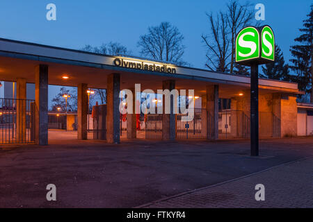 Die Berliner S-Bahn Station Olympiastadion (Olympiastadion) Stockfoto
