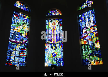Glasmalerei von im Inneren der Kathedrale von Saint Charles Borromeo - Schaffungvon Lonrez Helmar Stockfoto