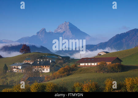 Blick auf Mount Watzmann aus Marktschellenberg, Berchtesgaden, Berchtesgadener Land, Oberbayern, Deutschland Stockfoto