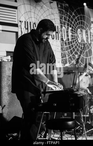 EUGENE, OR - 26. März 2016: Instrumentalen Postrock-Band führt das Patch von Sky in der HiFi-Music-Hall in Eugene, Oregin, USA Stockfoto