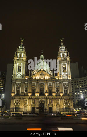 Nachtansicht der Candelaria Kirche in Praça Pio X im Zentrum Stadt Stockfoto