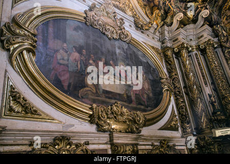 Innenansicht der Kirche des Hl. Antonius - Detail des Rahmens in die Seite des Altars Stockfoto