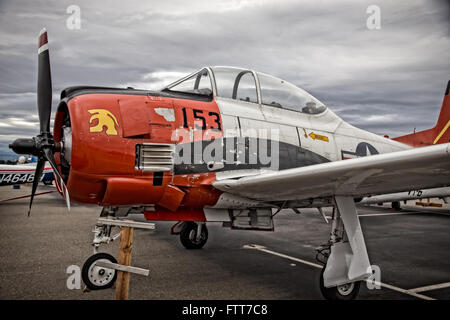 Redding, Kalifornien, USA - 28. September 2014: A WWII Ära North American t-28 in der Redding Airshow geparkt. Stockfoto