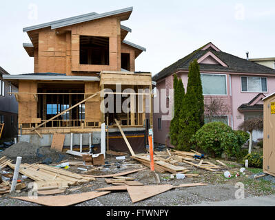 Neues Einfamilienhaus im Bau in Greater Vancouver. März 2016 Stockfoto