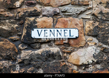 Eine Straße Zeichen für Vennel in der historischen Altstadt von Edinburgh, Schottland. Stockfoto