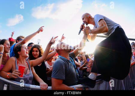 BENICASSIM, Spanien - 17 Juli: James (britische Rock-Band aus Manchester) Auftritt beim FIB Festival. Stockfoto