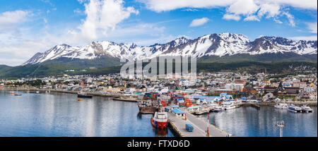 USHUAIA, ARGENTINIEN - NOVEMBER 2015.  Ushuaia ist die Hauptstadt von Tierra Del Fuego, Antártida e Islas del Atlántico Sur Provinz, A Stockfoto