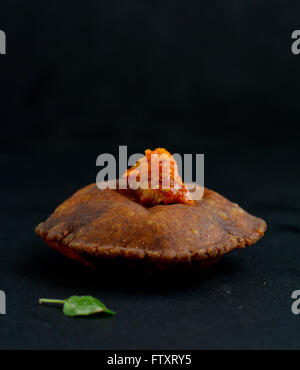 RAGI-HIRSE ALOO POORI Stockfoto