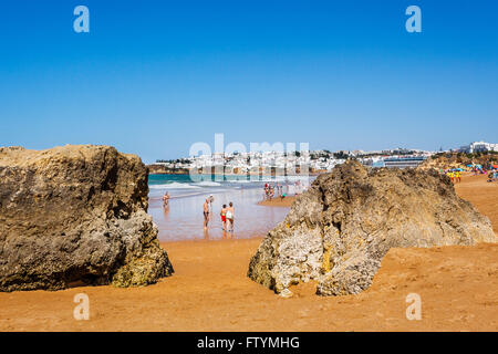 Portugal, Algarve, Faro Bezirk, Albufeira, Blick auf Praia Dos Alemaes Stockfoto