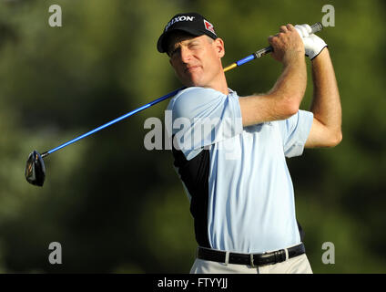 Chaska, MN, Vereinigte Staaten von Amerika. 13. August 2009. Jim Furyk auf dem 12. Loch in der ersten Runde der 2009 PGA Championship Hazeltine National Golf Club auf 13. August 2009 in Chaska, MN. ZUMA Press/Scott A. Miller © Scott A. Miller/ZUMA Draht/Alamy Live-Nachrichten Stockfoto