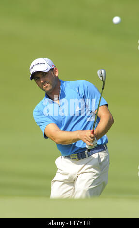 Chaska, MN, Vereinigte Staaten von Amerika. 14. August 2009. Sergio Garcia (ESP) chips auf das Grün am 11. Loch in der zweiten Runde der 2009 PGA Championship im Hazeltine National Golf Club auf 14. August 2009 in Chaska, MN. ZUMA Press/Scott A. Miller © Scott A. Miller/ZUMA Draht/Alamy Live-Nachrichten Stockfoto