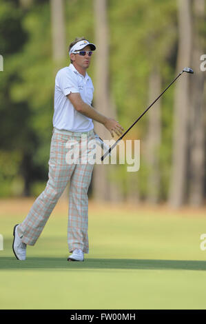 Ponte Vedra Beach, Florida, Vereinigte Staaten von Amerika. 9. Mai 2009. Ian Poulter reagiert auf seine zweite Chance am 11. Loch während der dritten Runde der Spieler am TPC Sawgrass am 9. Mai 2009 in Ponte Vedra Beach, Florida.ZUMA Presse/Scott A. Miller © Scott A. Miller/ZUMA Draht/Alamy Live News Stockfoto