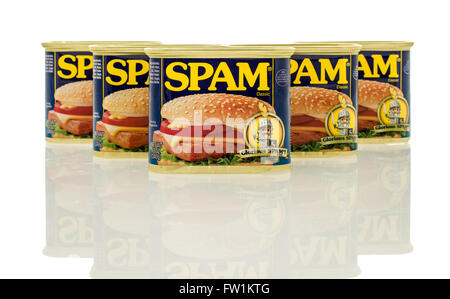 Winneconne, Wisconsin - 30. März 2016: Container von Spam ist vorgekocht Fleisch, Schweinefleisch enthalten. Stockfoto