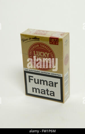 Lucky Strike 1871 rot Zigaretten Tabak Packet Stockfoto