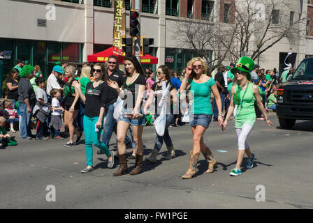 Topeka, Kansas, USA, 15. März 2014 St. Patricks Day Parade in Topeka, Kansas Credit: Mark Reinstein Stockfoto