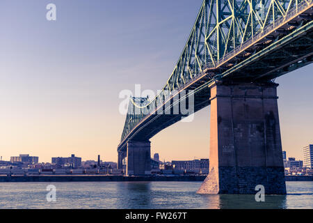 Jacques-Cartier Brücke in Montreal, bei Sonnenuntergang Stockfoto