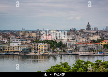 Havanna, Kuba - 27. September 2015: Blick über Kubas Hauptstadt Havanna von Morro Castle. Stockfoto