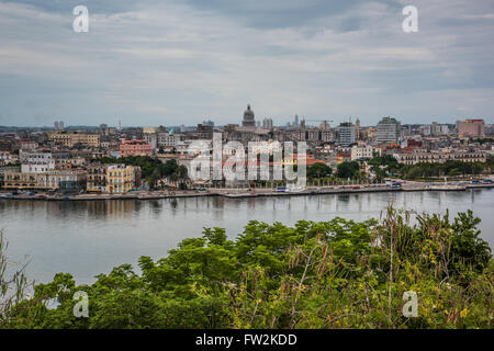 Havanna, Kuba - 27. September 2015: Blick über Kubas Hauptstadt Havanna von Morro Castle. Stockfoto