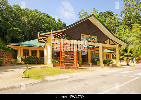 Eingang Zum Vallee de Mai Nationalpark, UNESCO-Weltkulturerbestätten, Insel Praslin, Seychellen Stockfoto