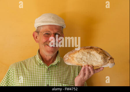 Gotthard Bauer aus Woodfired Brot, eine Bäckerei in den australischen Busch in der Nähe von Yallingup, Western Australia Stockfoto