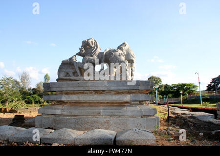 Skulptur des Löwen Hoysaleswara Tempel, Dorasamudra, Hassan District, Karnataka, Indien, gebaut um 1121 n. Chr. Stockfoto