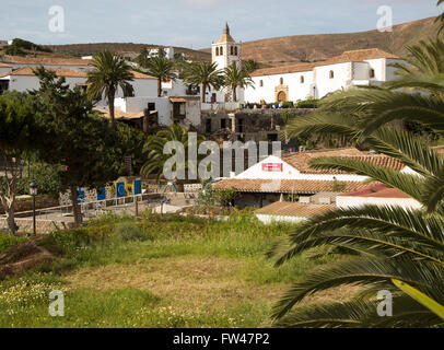 Historische Dorfkirche von Iglesia de Santa Maria, Betancuria, Fuerteventura, Kanarische Inseln, Spanien Stockfoto