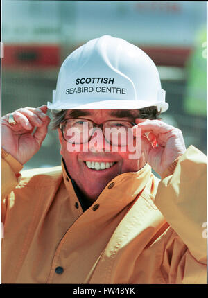 Ronnie Corbett im schottischen Seabird Centre in North Berwick in der Nähe von Edinburgh Stockfoto