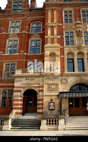 Royal College of Music, Kensington, London, Eingang und Fassade. 1882 gegründet. Stockfoto