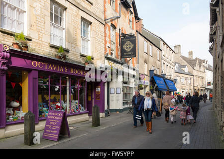 Octavia Buchhandlung in Black Jack Street, Cirencester, Gloucestershire, Großbritannien Stockfoto