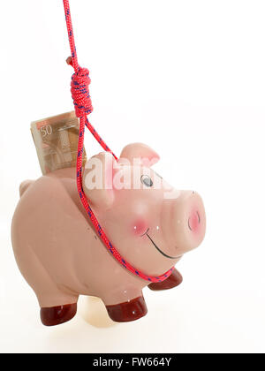 Selbstmord von Sparschwein, Metapher der Finanzkrise Stockfoto