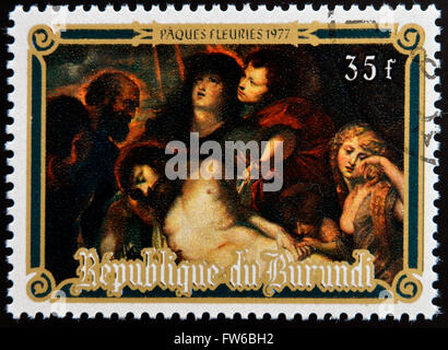 BURUNDI - CIRCA 1977: Briefmarke gedruckt in Burundi zeigt die Ablagerung von Rubens, Ostern, circa 1977 Stockfoto