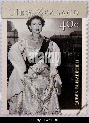 Neuseeland - ca. 2001: Briefmarke gedruckt in Neuseeland zeigt Königin Elizabeth II, ca. 2001 Stockfoto