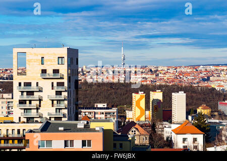 Malerische Aussicht auf die Altstadt-Architektur über die Moldau in Prag, Tschechische Republik Stockfoto