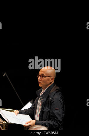 Qigang Chen, chinesischer Komponist geboren Shanghai, 1951. BBC Proms 2015, Prom 15. Royal Albert Hall, London. Stockfoto