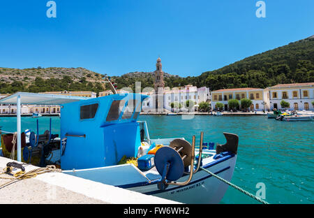 Hafen von Panormitis Kloster auf der Insel Symi, Griechenland Stockfoto