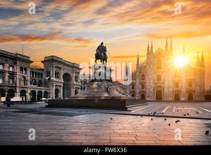 Dom bei Sonnenaufgang, Mailand, Italien, Europa. Stockfoto