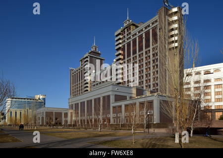Hauptsitz der nationalen Ölgesellschaft KazMunaiGaz in Astana, der Hauptstadt von Kasachstan Stockfoto