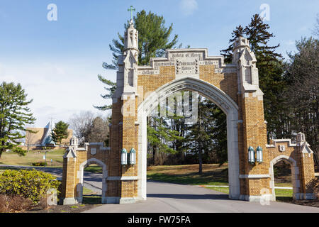 Eingang Tor, Misericordia University, Dallas, Pennsylvania, Luzerne County, USA. Stockfoto