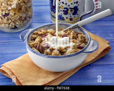 Zimt Agave Apfel Müsli Stockfoto