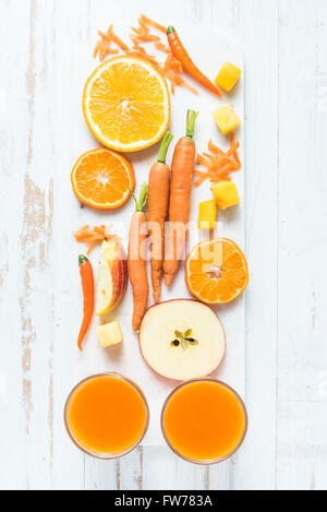 Gesunden Orange, Karotte und Apfel Smoothie Zutaten