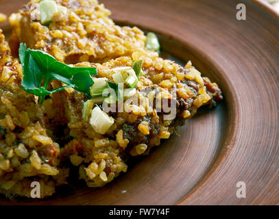 Kibbeh - levantinischen Schüssel Bulgur, gehackte Zwiebeln und fein gemahlen, mageres Rindfleisch, Lamm, Ziege Stockfoto