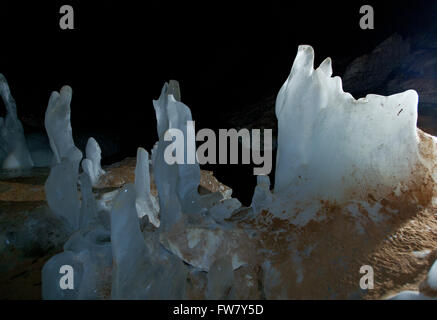 Grot Golubinskaya Cave.Arhangelsk Region Stockfoto