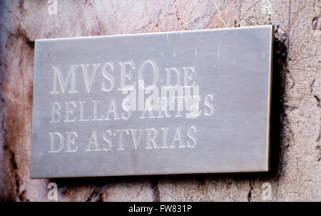 Oviedo, Spanien. 31. März 2016. Signal des Museums während der Eröffnung des Museums der bildenden Künste von Asturien am 31. März 2016 in Oviedo, Spanien. Bildnachweis: David Gato/Alamy Live-Nachrichten Stockfoto