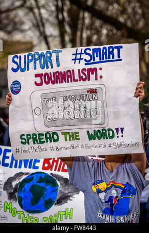 South Bronx, Vereinigte Staaten. 31. März 2016. Bernie Sanders, eine Zukunft zu glauben - South Bronx Rallye Credit: Erik Mc Gregor/Pacific Press/Alamy Live-Nachrichten Stockfoto